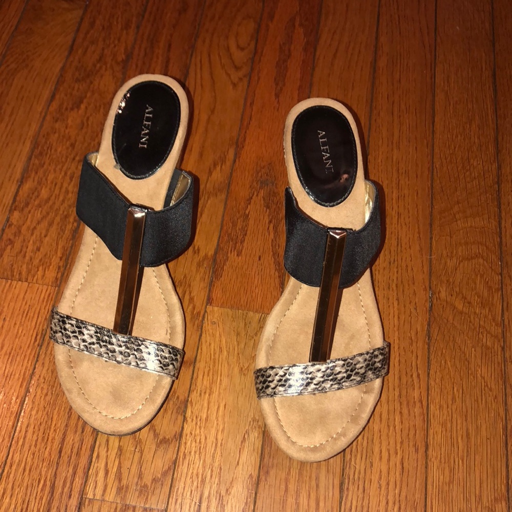 Alfani wedge